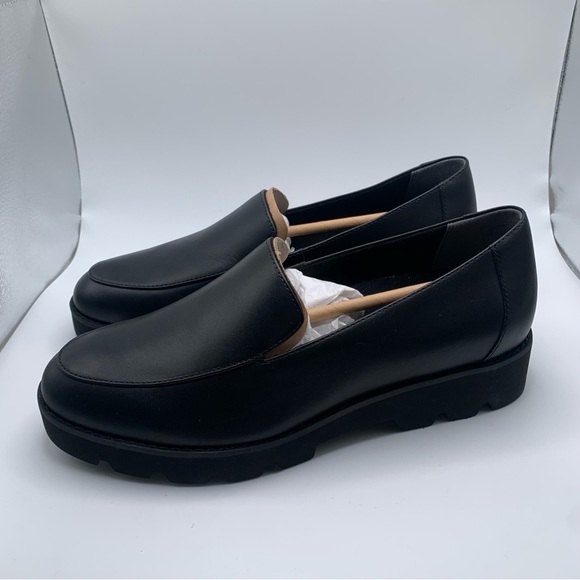 NWOB Vionic Womens Kensley Leather Slip On Loafers size 7 black leather 1083 - Picture 2 of 10